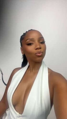 Chloe Bailey 裸露泄露OnlyFans照片 29