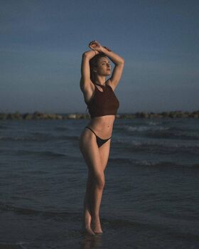Chloe Bonhaure Nude Leaks OnlyFans Photo 38