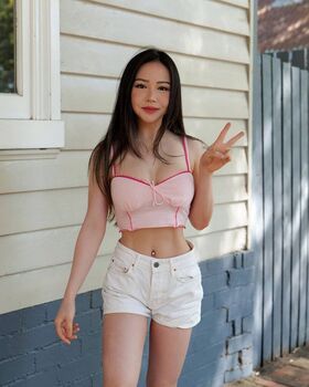 Chloe Ting Nude Leaks OnlyFans Photo 27