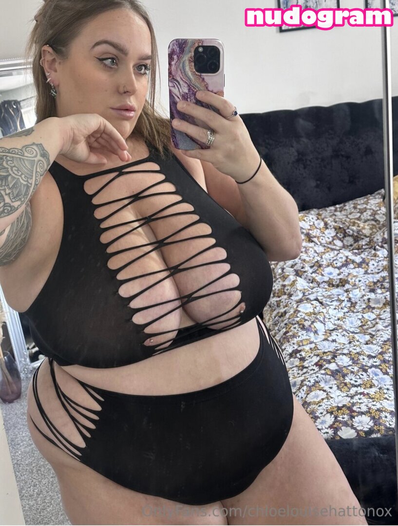 Chloehattonox  Chloelouisehattonox  chloeofxx Nude Leaks OnlyFans Photo  5 - Nudogram v2.0