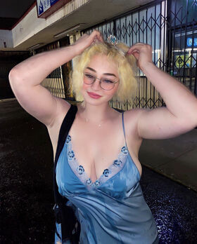 Chloethehokage Nude Leaks OnlyFans Photo 4
