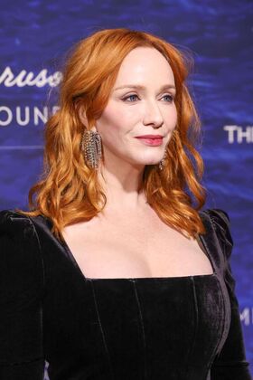 Christina Hendricks नग्न लीक OnlyFans फोटो 1063