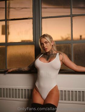 Christina Savoyy Nude Leaks OnlyFans Photo 9