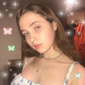 Clairo Nude Leaks OnlyFans Photo 30