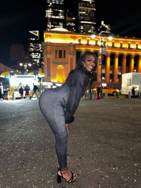 Claressa Shields नग्न लीक OnlyFans फोटो 93