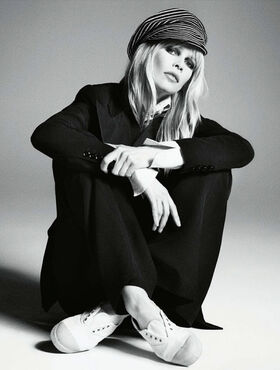 Claudia Schiffer Гола изтичане OnlyFans снимка 124