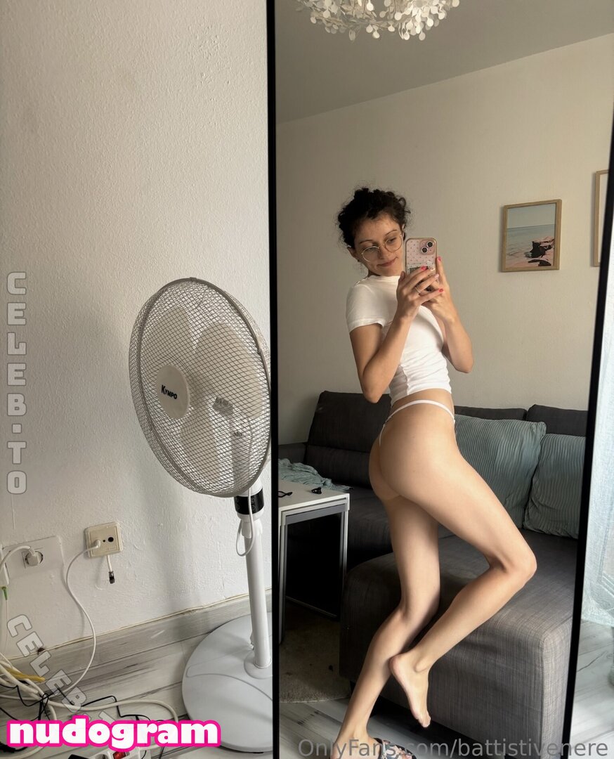 Claudia Surace  claudiasuracee_  venere_battisti Фото утечки OnlyFans  обнаженная №2 - Nudogram v2.1