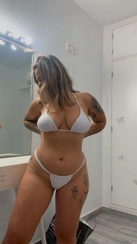 Claudianoche Nude Leaks OnlyFans Photo 2