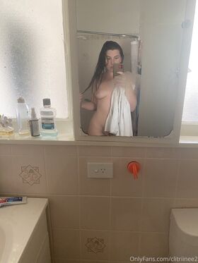 clitriinee2 Nude Leaks OnlyFans Photo 18