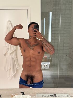 cmulaaa Fotografie scursă ilegal OnlyFans dezbrăcată 69