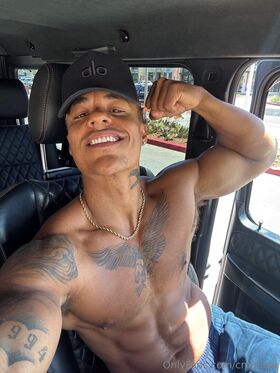 cmulaaa Fotografie scursă ilegal OnlyFans dezbrăcată 84