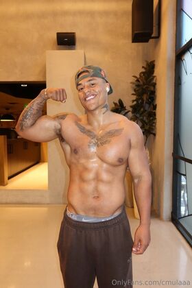 cmulaaa Fotografie scursă ilegal OnlyFans dezbrăcată 85