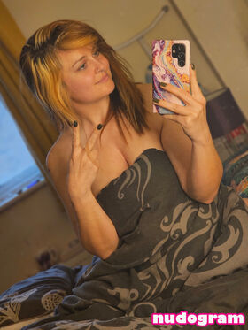 constanceflame Foto vazada OnlyFans nua 39