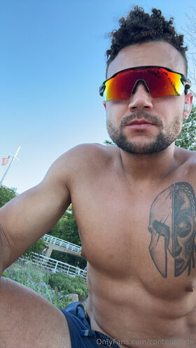 contentcode Fotografie scursă ilegal OnlyFans dezbrăcată 5