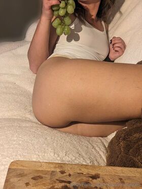 countrycakes Nude Leaks OnlyFans Photo 8