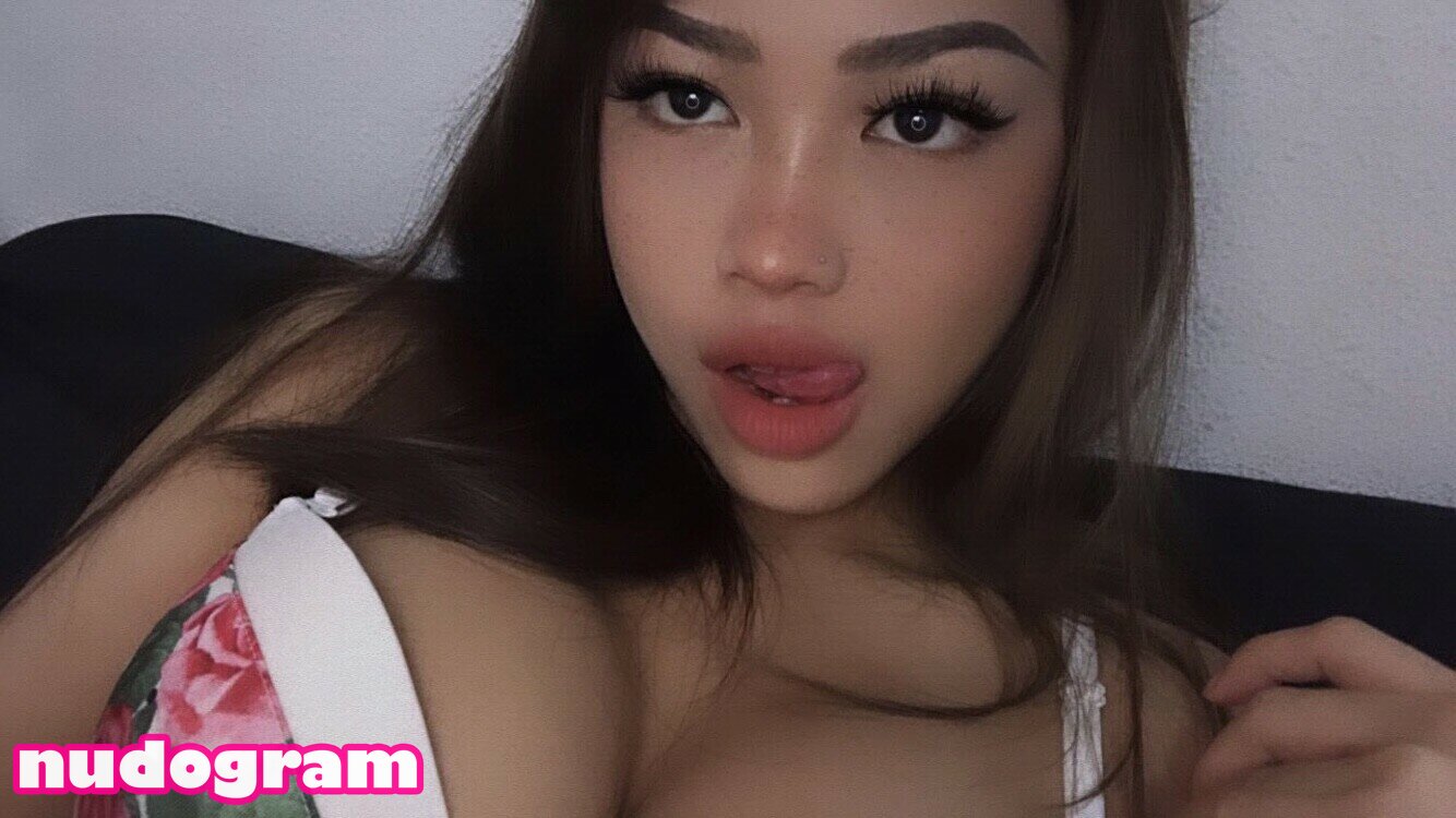 Cris Millen  baebycris  wcherrybomb Nude Leaks OnlyFans Photo 22 -  Nudogram v2.0