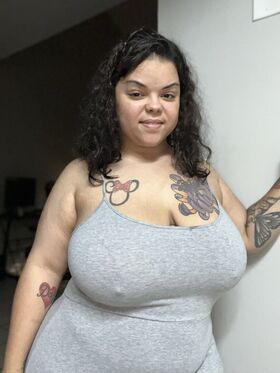 Cubanaredd Nude Leaks OnlyFans Photo 3