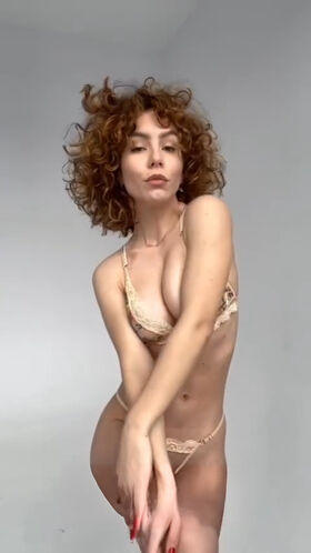 curlywiktoria Nude Leaks OnlyFans Photo 259