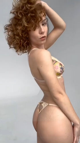 curlywiktoria Nude Leaks OnlyFans Photo 266