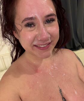 Daisy Gold Nude Leaks OnlyFans Photo 17