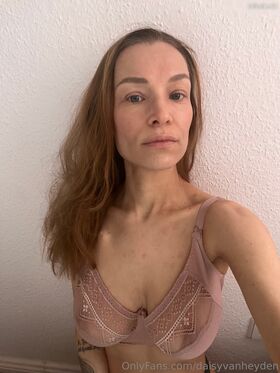 Daisy Van Heyden नग्न लीक OnlyFans फोटो 104