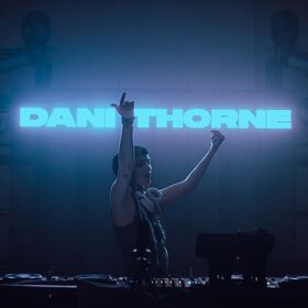 Dani Thorne