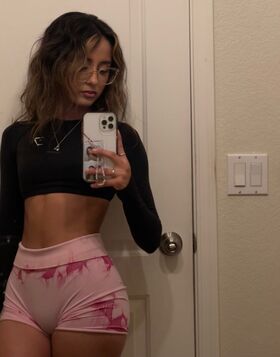 Daniela Lara Nude Leaks OnlyFans Photo 5