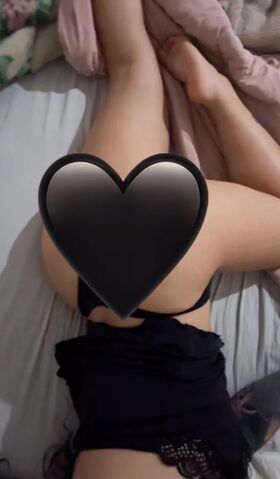 Daniela Li Foto filtrada desnuda de OnlyFans 4