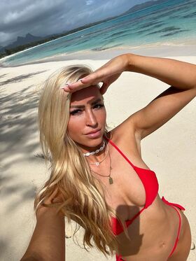 Danielle Moinet Фото утечки OnlyFans (обнаженная) 400