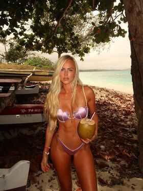 Danielle Moinet Фото утечки OnlyFans (обнаженная) 406