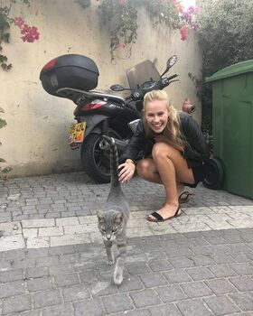 Danika Yarosh Photo divulguée nue OnlyFans 44