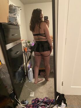 darebugg Fotografie scursă ilegal OnlyFans dezbrăcată 1