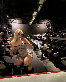 Dduen2 नग्न लीक OnlyFans फोटो 100