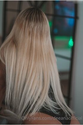 Deeanaofficial