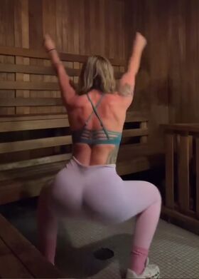 deeisaud Nøgne lækkede OnlyFans foto 2