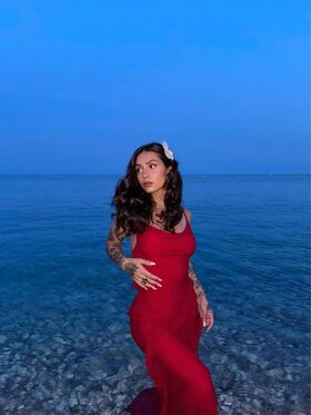 Deeperse Nøgne lækkede OnlyFans foto 154