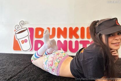 Del - shegavemethree