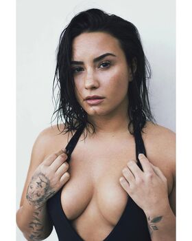 Demi Lovato Nude Leaks OnlyFans Photo 177