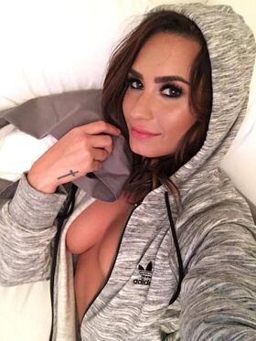 Demi Lovato Nude Leaks OnlyFans Photo 193