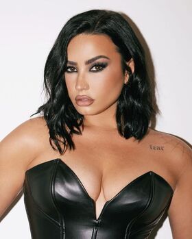 Demi Lovato Nude Leaks OnlyFans Photo 263