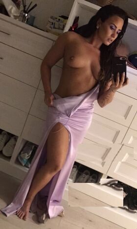 Demi Lovato Nude Leaks OnlyFans Photo 276