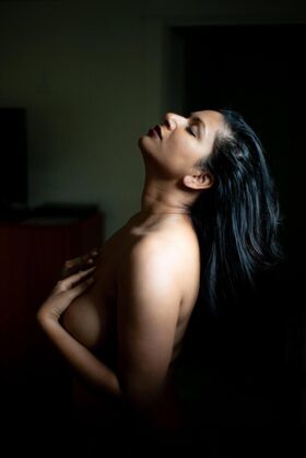 Devi The Model Photo divulguée nue OnlyFans 301