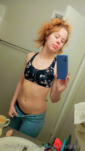 devilishdevyn Uniknutá nahá OnlyFans fotografia 16