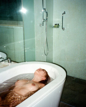Dieu Linh Vuong Nude Leaks OnlyFans Photo 19