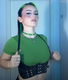 Dilaraa Фото просочення OnlyFans (оголене) 253