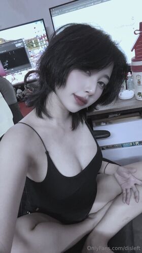 Disleft नग्न लीक OnlyFans फोटो 40