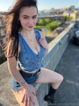 divinehips