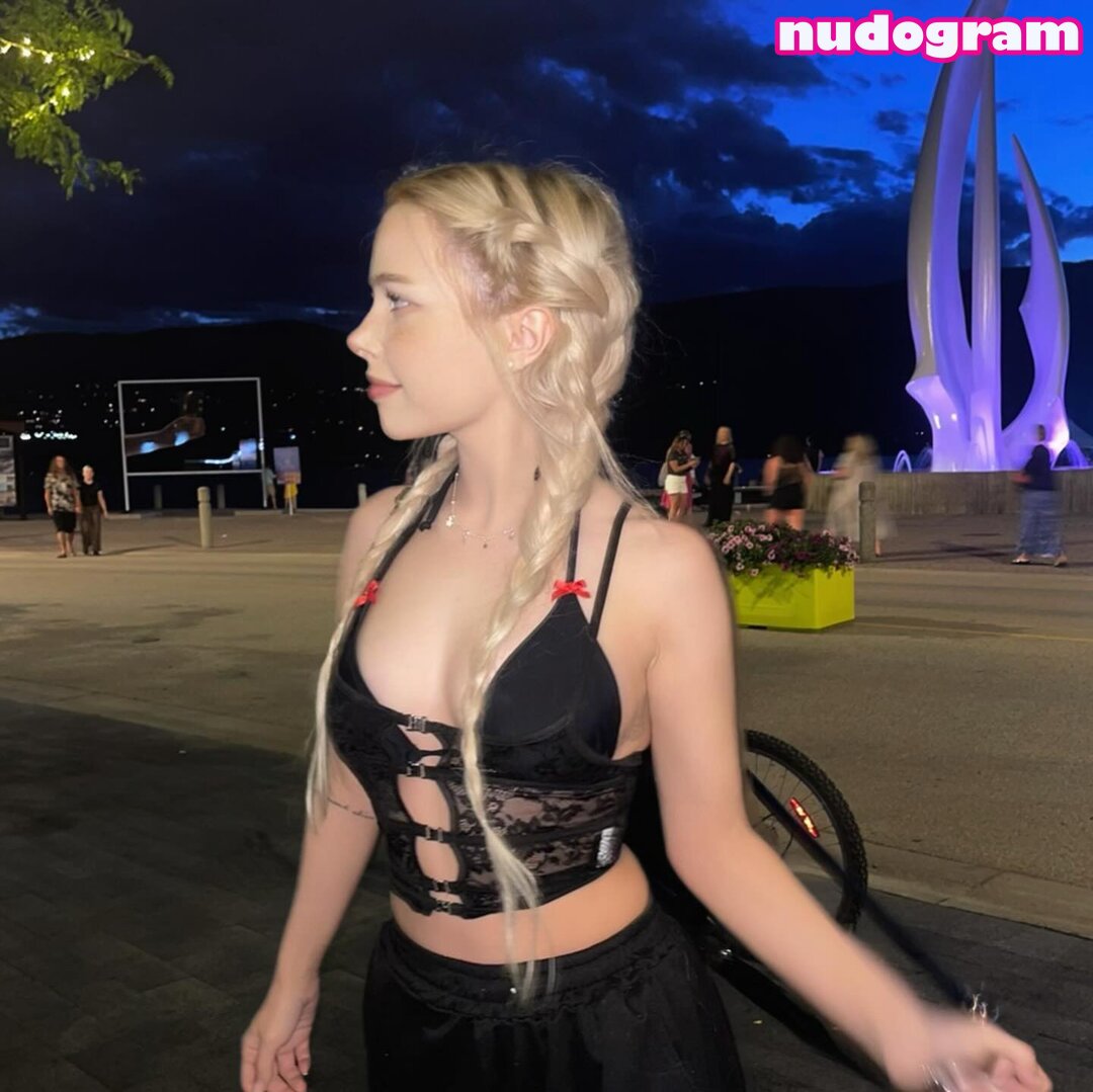 Dollblush  Dollblush  Dollblush ASMR  dollblushtv  dollblush Nahé  uniklé OnlyFans foto 4 - Nudogram v2.1