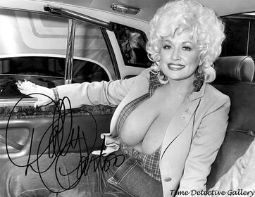 Dolly Parton Nude Leaks OnlyFans Photo 4