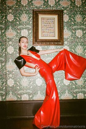 dominatrixiris